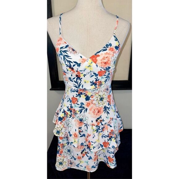 City Studio Floral Dress - NWT - Size 1 Juniors - Picture 5 of 12